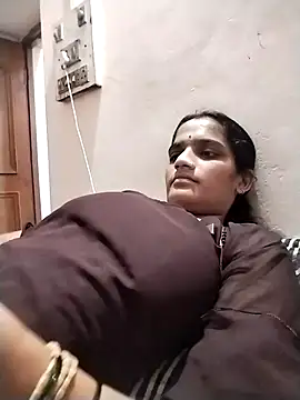 Snapshot of Sofia_kuuu chatting on September 24, 5:50 am Sofia kuuu online show from September 24, 5:50 am