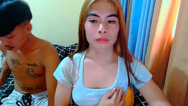 Snapshot of mikhaylahanderson chatting on October 18, 7:00 am mikhaylahanderson online show from October 18, 7:00 am