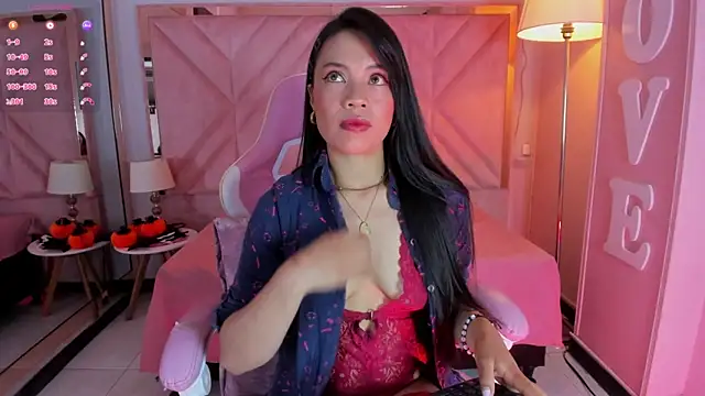 anyjones  online show from November 3, 1:48 pm