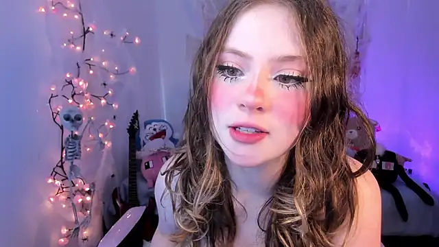 Lil bela online show from October 10, 12:10 pm