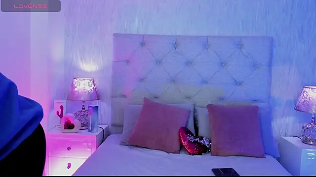 Pamelamiler   online show from March 9, 11:57 am