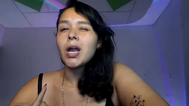 lila kitty81 online show from March 18, 10:15 pm