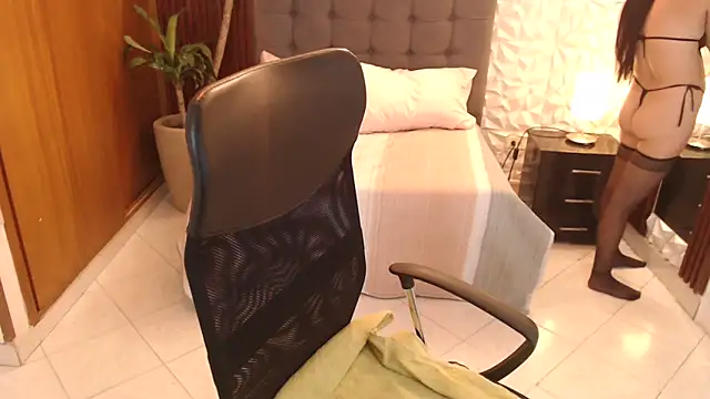 maira tf online show from December 19, 4:05 am