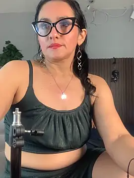 kataleya 29 online show from October 14, 8:22 pm