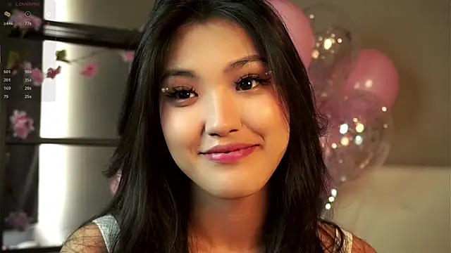 Snapshot of FancyEsten chatting on September 13, 8:22 am FancyEsten online show from September 13, 8:22 am