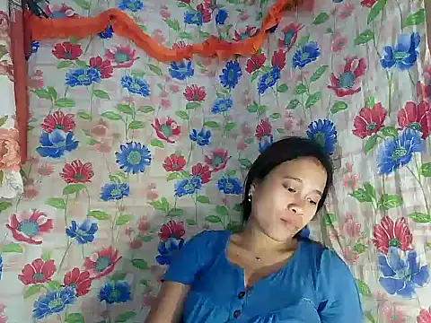Snapshot of Pinay_Skinny18 chatting on October 17, 1:47 pm Pinay Skinny18 online show from October 17, 1:47 pm