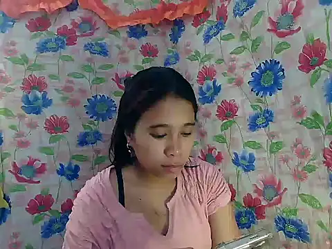 Snapshot of Pinay_Skinny18 chatting on September 30, 1:33 am Pinay Skinny18 online show from September 30, 1:33 am