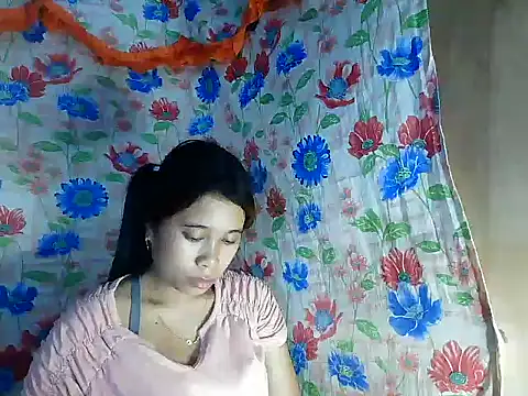 Snapshot of Pinay_Skinny18 chatting on October 9, 12:31 pm Pinay Skinny18 online show from October 9, 12:31 pm