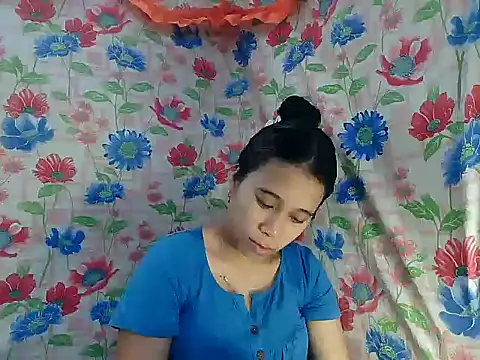 Snapshot of Pinay_Skinny18 chatting on September 29, 1:32 am Pinay Skinny18 online show from September 29, 1:32 am