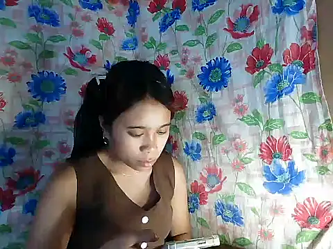 Snapshot of Pinay_Skinny18 chatting on September 20, 11:52 am Pinay Skinny18 online show from September 20, 11:52 am