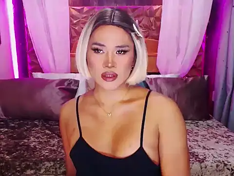 YllanaAltheaXxX online show from October 19, 6:43 pm