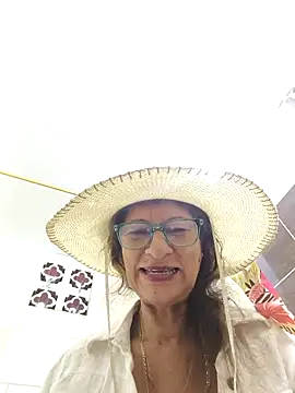 MaryeLunna online show from November 14, 11:32 am