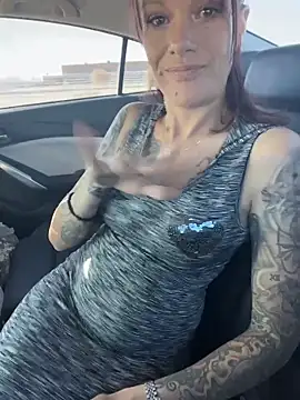 bratlipss online show from March 21, 11:21 pm