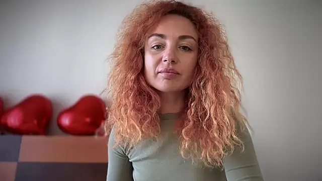 Reddgiirl online show from March 11, 12:31 pm