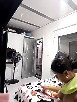 Snapshot of linda_ber30 chatting on September 11, 10:10 pm linda ber30 online show from September 11, 10:10 pm