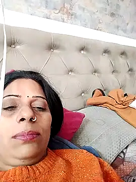 Soniya Roy online show from November 11, 8:33 am