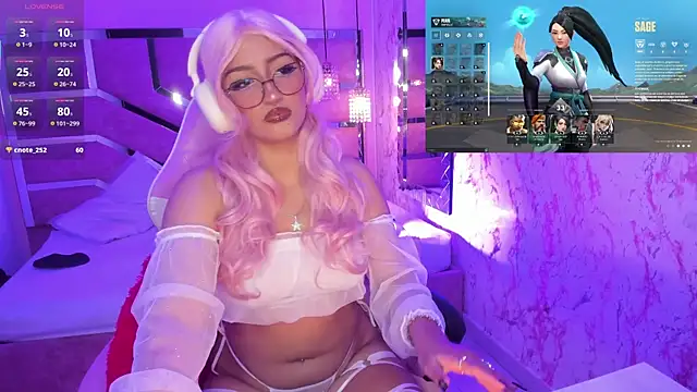 AriaNova  online show from November 25, 1:24 pm