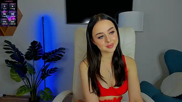 Baby  Lola online show from September 30, 12:33 pm