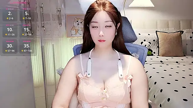 Xiaotantan-99 online show from April 19, 7:38 pm