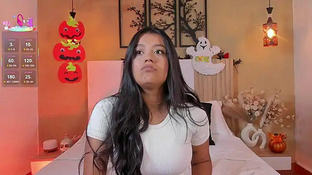 Camila Bustamante online show from October 29, 4:53 pm