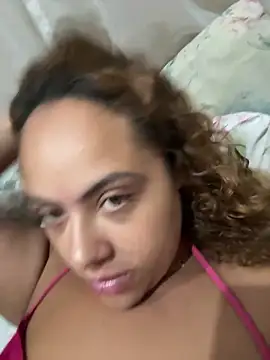 Chloe Leaozinho online show from March 8, 12:40 am