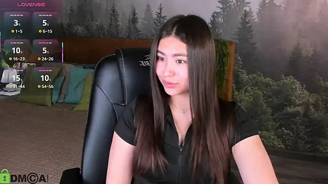 Megan Williamms online show from October 10, 9:36 am