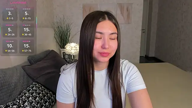 Megan Williamms online show from November 22, 9:45 am