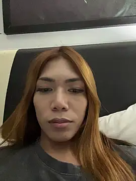 Xhugebatecum online show from February 24, 6:39 pm