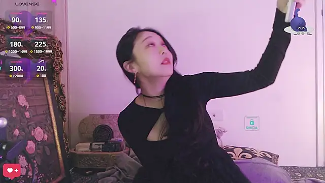 Etherealcat33 online show from October 27, 2:12 pm