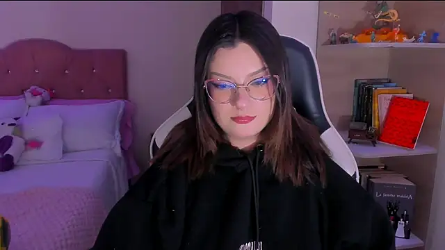 OphelianaRose33 online show from January 17, 10:06 pm