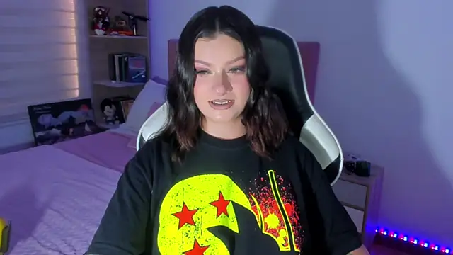 OphelianaRose33 online show from August 1, 10:45 pm