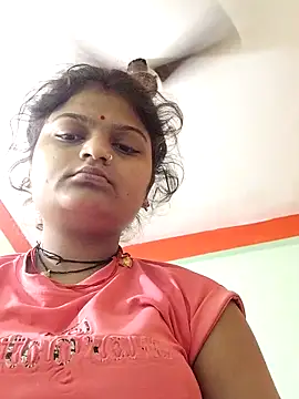 Snapshot of Hot_mirchjii chatting on October 16, 1:30 am Hot mirchjii online show from October 16, 1:30 am