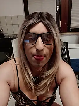 sina sun25 online show from December 13, 7:53 pm