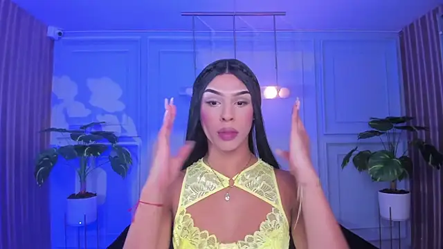 keytinthomson  online show from April 21, 7:32 pm