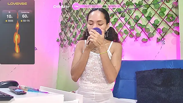 Karen Ariass online show from January 19, 2:24 pm