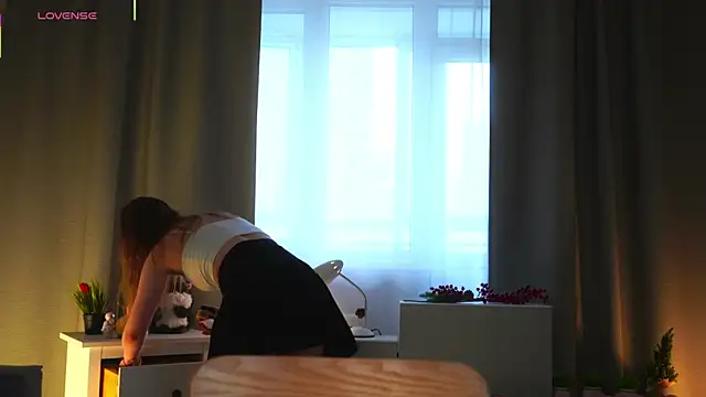 LorettaGladman online show from April 4, 4:11 am