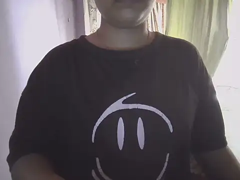 Snapshot of Naina_007 chatting on October 5, 10:09 am Naina 007 online show from October 5, 10:09 am