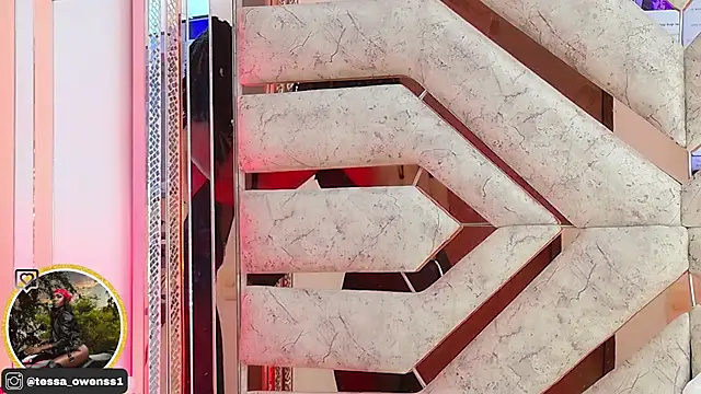 Tessa Owenss online show from February 19, 9:46 pm