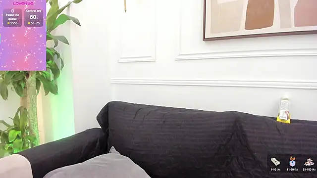 Daisy Price online show from September 18, 12:15 pm