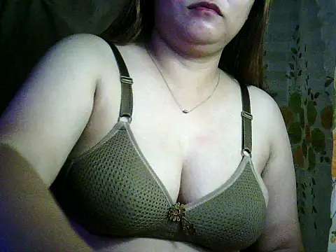 yuana25 online show from November 9, 10:44 am