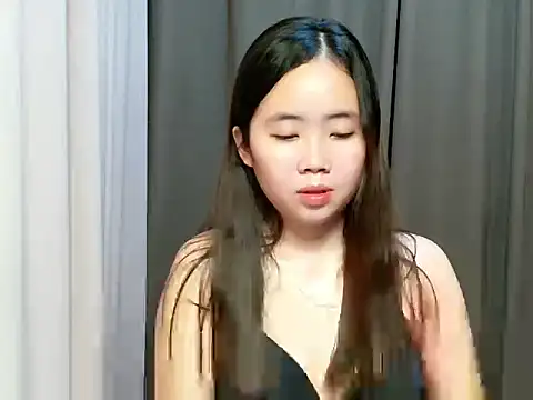 Snapshot of lovelysluttyxx chatting on October 4, 3:49 pm lovelysluttyxx online show from October 4, 3:49 pm