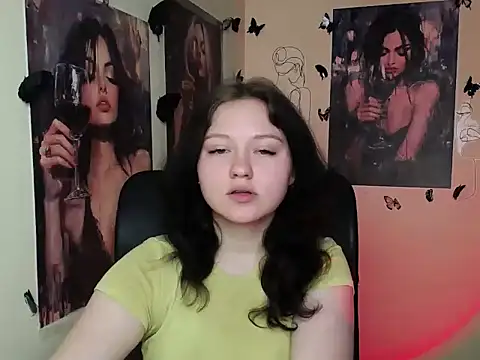 LadyAlice  online show from April 10, 6:30 am