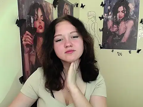 LadyAlice  online show from September 27, 6:31 am