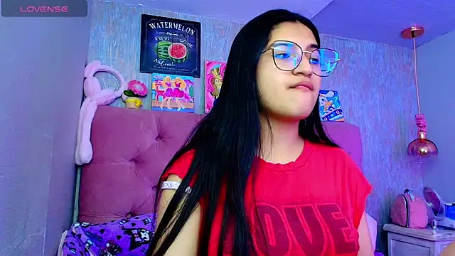 laurenelove online show from January 8, 1:53 am