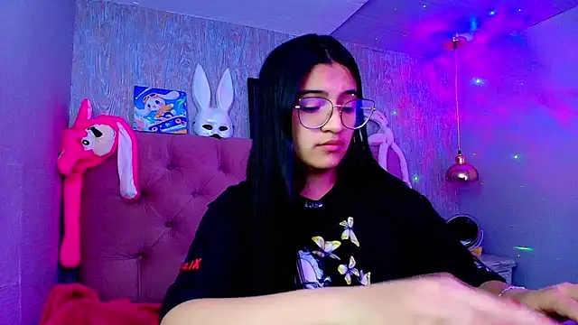 laurenelove online show from December 2, 3:30 am