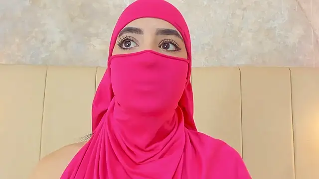 nayiraa  online show from April 17, 11:34 am