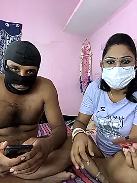 Snapshot of Lovlycouple1 chatting on September 15, 5:42 pm Lovlycouple1 online show from September 15, 5:42 pm