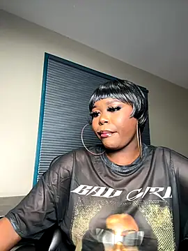 WomanNextdoor1 online show from October 20, 10:29 am