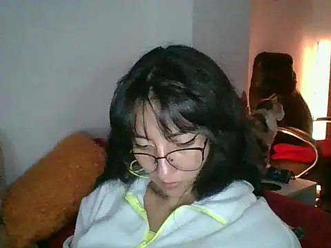 Snapshot of a_miss chatting on September 24, 3:16 am a miss online show from September 24, 3:16 am