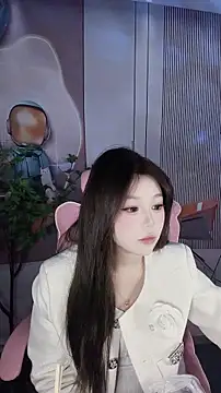 CAICAI BABY online show from November 28, 6:49 am